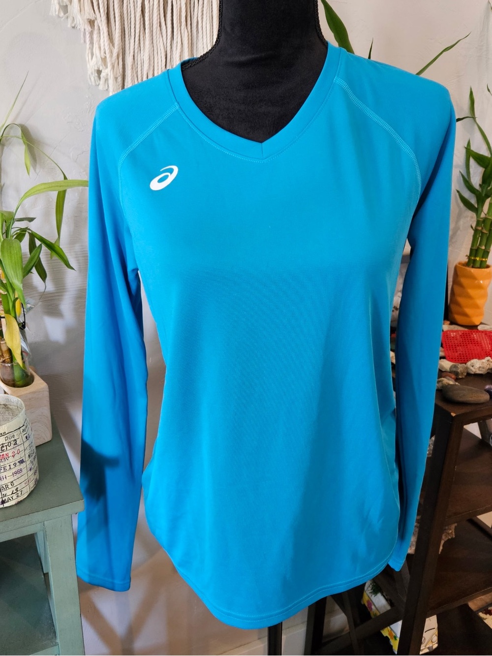 ASICS Women's Long-Sleeve V-Neck Performance Top - Bright Teal